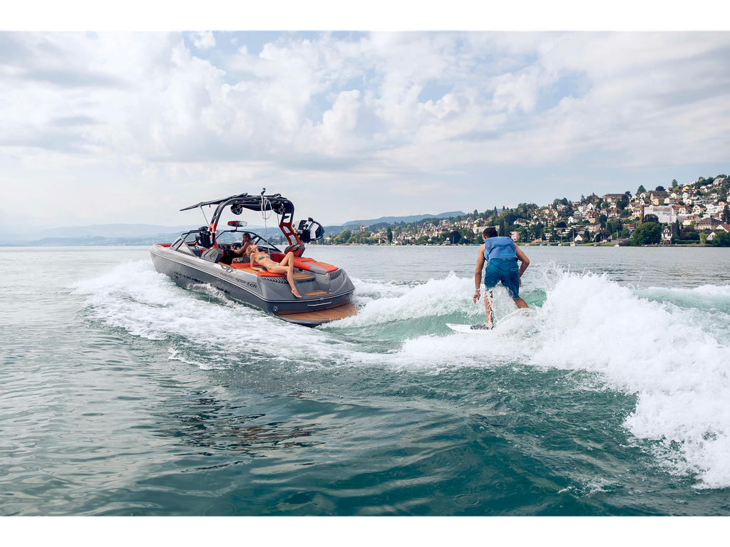 AZTRON COMET 49 WAKESURF