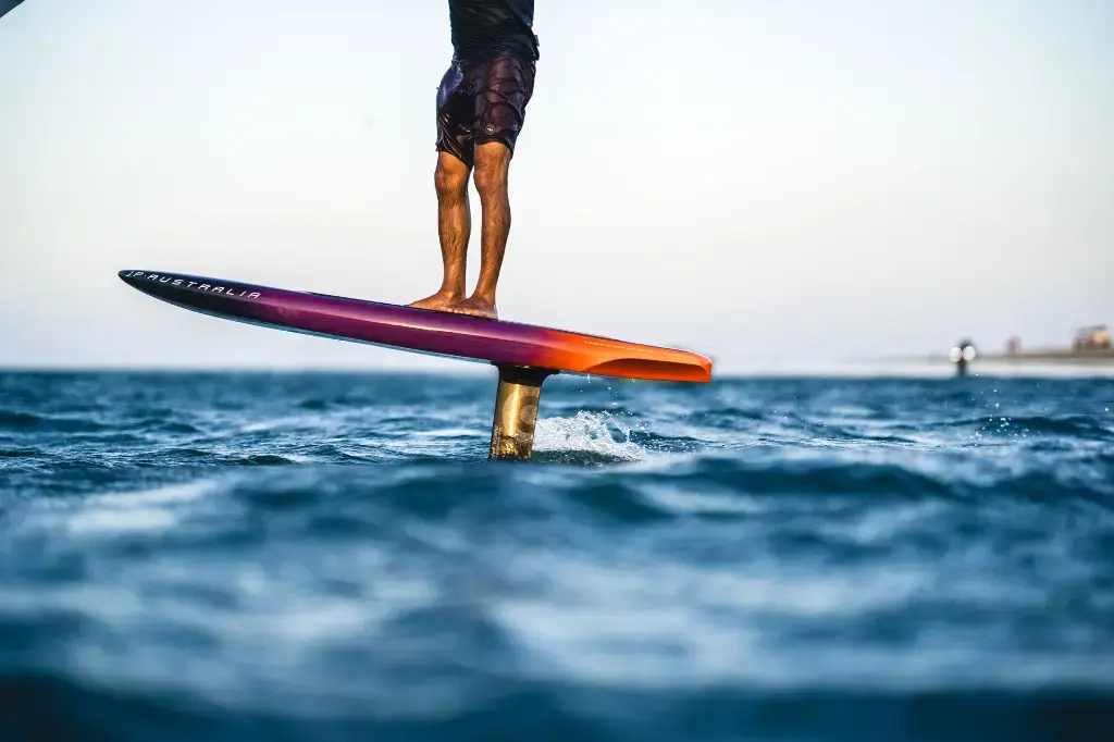 JP M-WINGER PRO ride back.webp