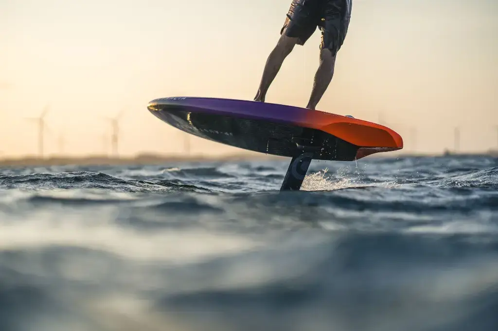 JP M-WINGER PRO turn.webp