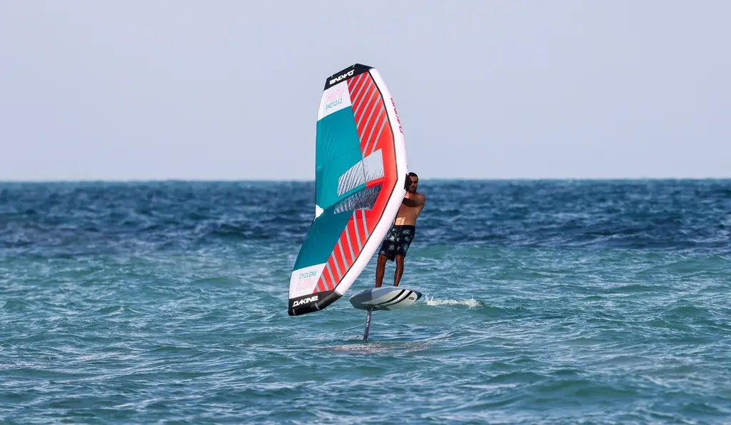 dakine cyclone 2 wing naviguation.webp